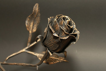 Metallic Rose