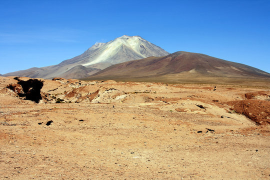Vista del volcan Ollagüe