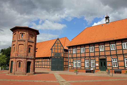 Taubenturm vor Packhaus (Herrenhaus) Thedinghausen