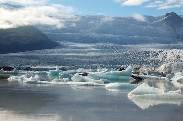 Glaciers and floating icebergs at Jokulsarlon Lagoon, Iceland