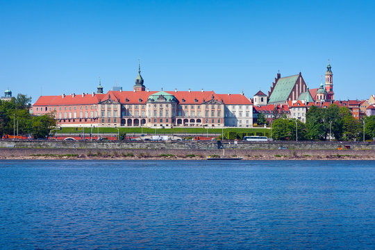 Royal Castle and Vistula River in Warsaw