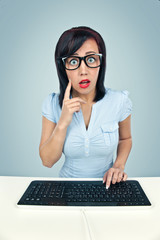 Frau am Computer