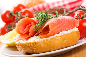 sandwich with salmon