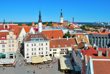 Naklejka na ściany i meble Tallinn, Town Hall Square
