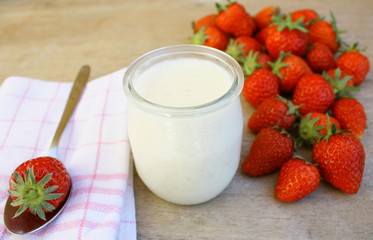 dessert de riz au lait aux fraises
