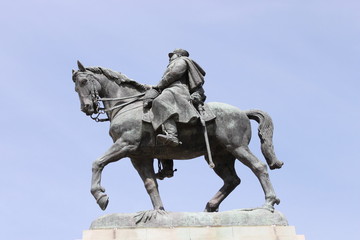 Fototapeta na wymiar Statue équestre du Maréchal Joffre au Champs de Mars à Paris