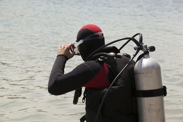 preparing to scuba dive