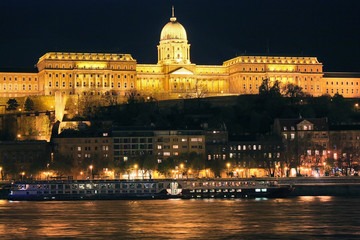 Plakat Budapeszt nocą zamek królewski