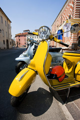Moto gialla