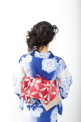 浴衣姿の女性