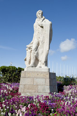 Fototapeta na wymiar Statua Chateaubriand Saint-Malo