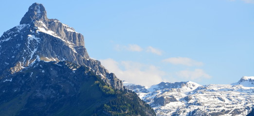 suisse alpine au printemps