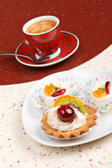 fruit cake with coffee