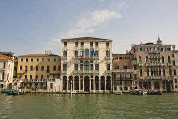 Fototapeta na wymiar Villas grand canal Venise