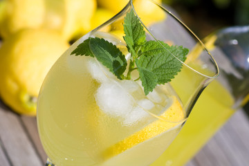 Cocktail with lemon liqueur
