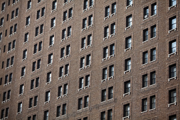 Hochhausfassade mit vielen Fenstern