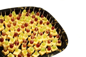 würzige Käsespieße