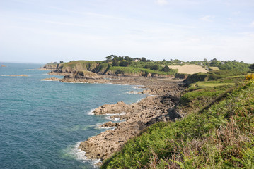 Fototapeta na wymiar The Brittany coast to St Quay-Portrieux