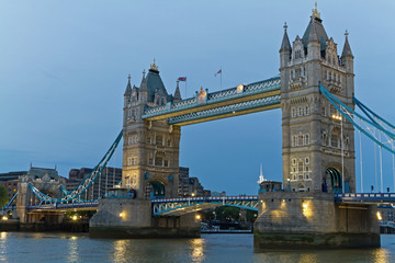 Fototapeta na wymiar Tower Bridge, Themse, London