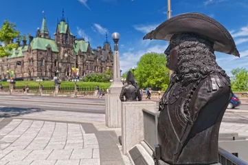 Foto op Canvas Statue in Confederation Square, Ottawa, Canada. © Kingsman