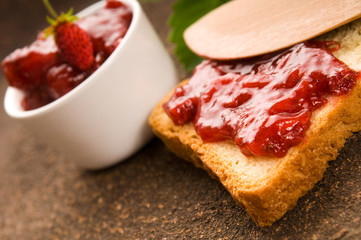 Wild strawberry jam with toast