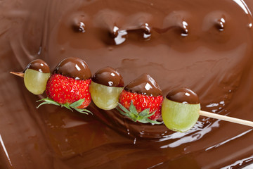chocolate fondue © Richard Semik