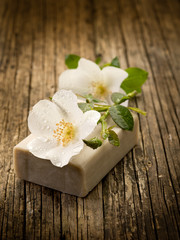 Obraz na płótnie Canvas natural flower soap