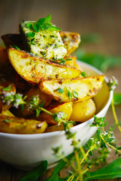 bratkartoffeln - kr&auml;uter - kr&auml;uterbutter