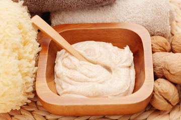walnut body scrub