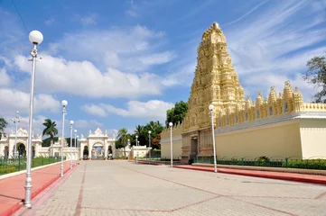 Fotobehang Trinesvara Swami Temple at Mysore palace © Noradoa