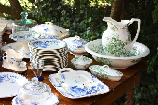 Vaisselle ancienne (Brocante)