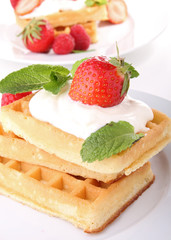 gaufres, chantilly et fraise