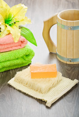 towels flower bast soap and mug