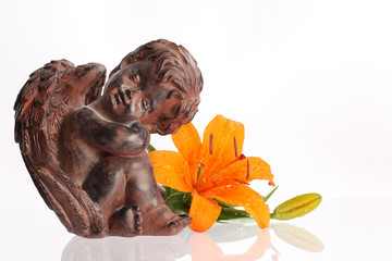 Engel mit Blüte