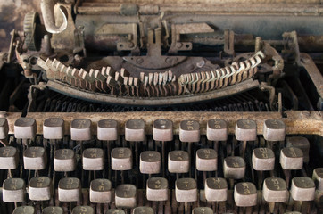 Obraz na płótnie Canvas Very old typewriter Thai keys