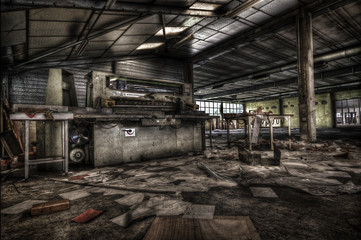 Entrep&ocirc;t abandonn&eacute;