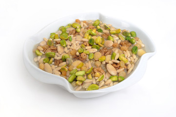 lebanese food of baked rice with nuts and pine (qamhia)