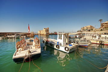 Fototapeta na wymiar Mały port, Byblos, Liban