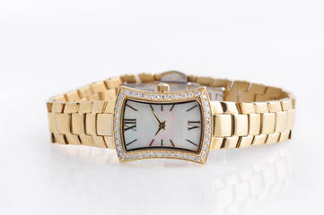 diamond golden wrist watch / hand watch