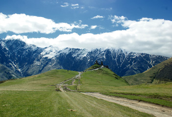 Gergetis Sameba und Kaukasus, Georgien