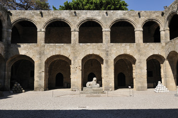 Fototapeta na wymiar Muzeum Archeologiczne w Rodos, Stare Miasto, Grecja.