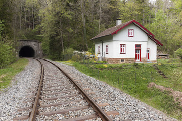 Fototapeta na wymiar Eisenbahn Wärterhaus