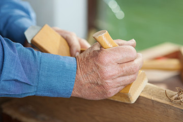 handarbeit in der schreinerei