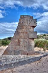Fototapeta premium Monument signal à Graye-Sur-Mer