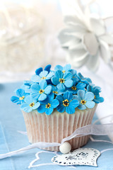 Wedding cupcake