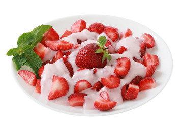 strawberry salad with yogurt