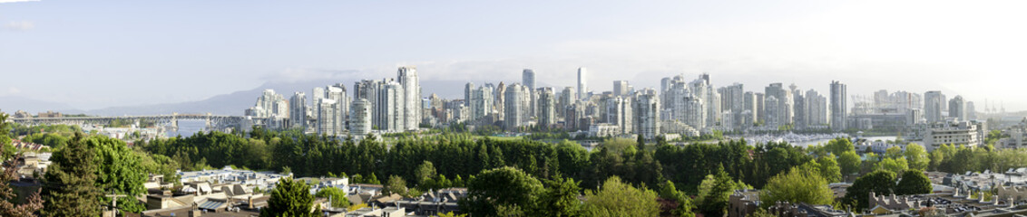 Fototapeta na wymiar Vancouver Downtown view from False Creek