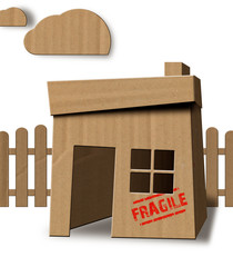 Kartonhaus Fragile