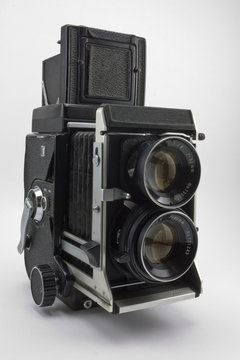 OLD TWIN LENS REFLEKS CAMERA