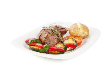 steak with vegetables